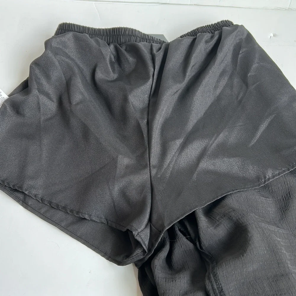 HYFVE lined black side cut out elastic waist elastic ankle flowy pant